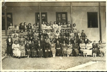 Retiro espiritual de las señoras de la Cuchilla del Salado. 1956. (Foto: Alba Tamayo)